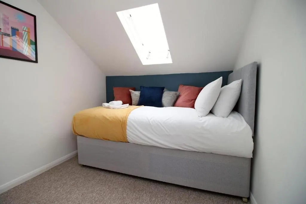 Stylish 2Br Getaway Near Bath'S Best Spots! 0*, باث